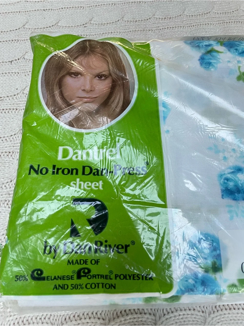 VTG Dantrel No Iron Dan Press Twin Flat Sheet - Dan River 72 x 104 Blue Floral